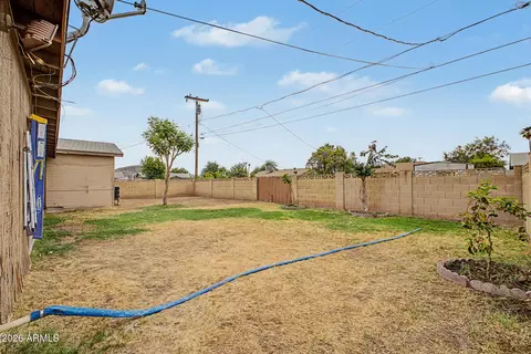 Exterior - 2909 W Aster Dr, Phoenix, AZ 85029 photo 4 of 7