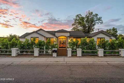 Exterior - 3802 E Campbell Ave, Phoenix, AZ 85018 photo 9 of 15