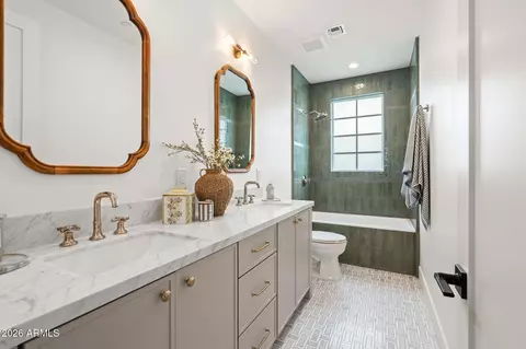 Bath - 3802 E Campbell Ave, Phoenix, AZ 85018 photo 6 of 6