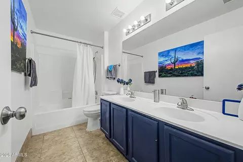 Bath - 4625 E Lavender Ln, Phoenix, AZ 85044 photo 1 of 2