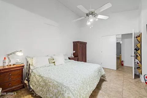 Bedroom - 4625 E Lavender Ln, Phoenix, AZ 85044 photo 4 of 4