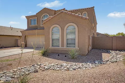 619 E Palomino Way, San Tan Valley, AZ 85143