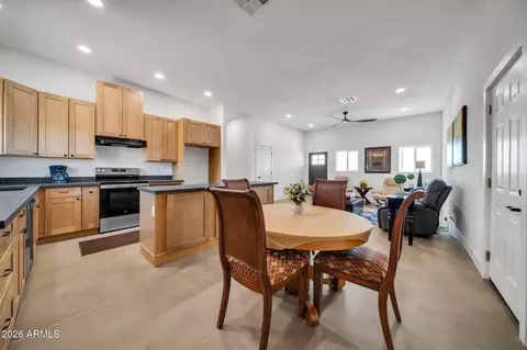 471 Cardoza Dr, Morristown, AZ 85342
