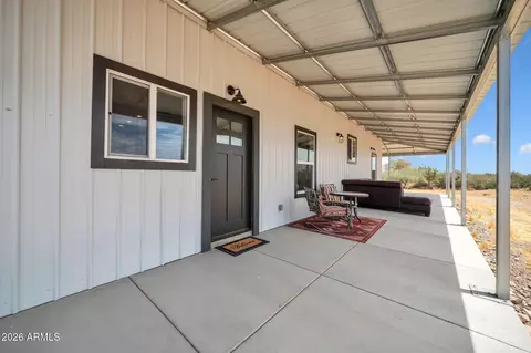 471 S Cardoza Dr, Morristown, AZ 85342