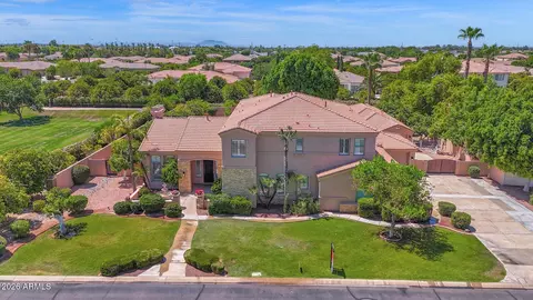 View/Area - 3341 E Jacaranda Cir, Mesa, AZ 85213 photo 8 of 9