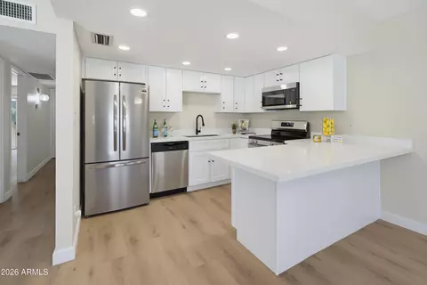 3033 N 39th St #3, Phoenix, AZ 85018