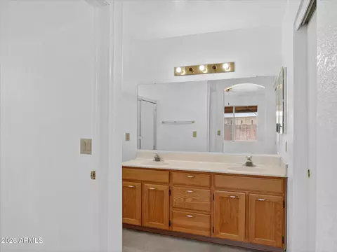 Bath - 6155 E Cicero St, Mesa, AZ 85205 photo 2 of 4