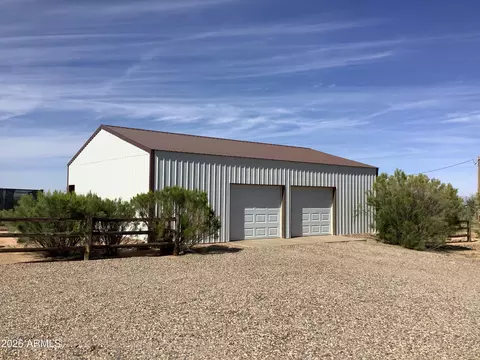 Exterior - 133 E Lehigh St, Pearce, AZ 85625 photo 10 of 16