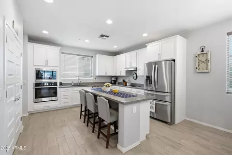 Kitchen - 1732 E Dogwood Ln, Gilbert, AZ 85295 photo 3 of 3