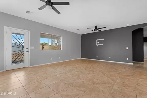 Living - 4906 N Warner Dr, Apache Junction, AZ 85120 photo 2 of 7