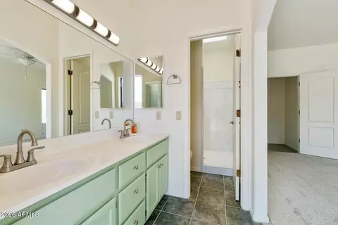 Bath - 1775 N Mountain View Rd, Apache Junction, AZ 85119 photo 2 of 3