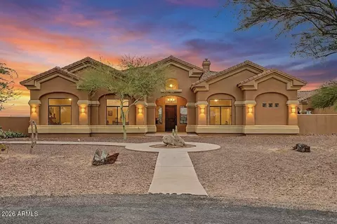 19516 W Corto Ln, Buckeye, AZ 85326