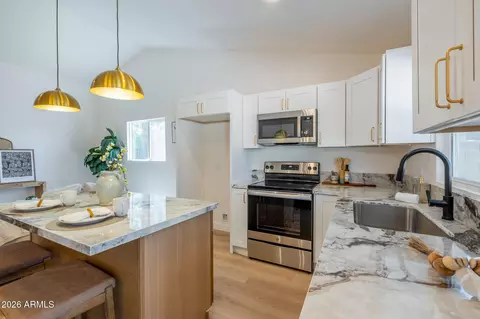 1766 E Sandra Ter, Phoenix, AZ 85022 photo 6