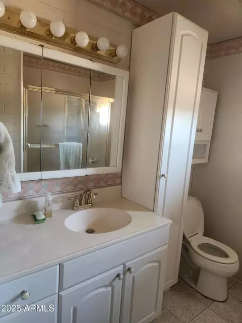 Bath - 543 N Ironwood Dr, Apache Junction, AZ 85120 photo 1 of 4