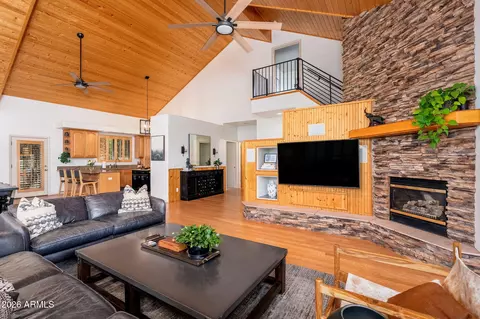 Living - 2500 E Scenic Dr, Payson, AZ 85541 photo 2 of 4