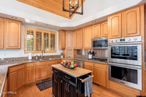 Kitchen - 2500 E Scenic Dr, Payson, AZ 85541 photo 4 of 6