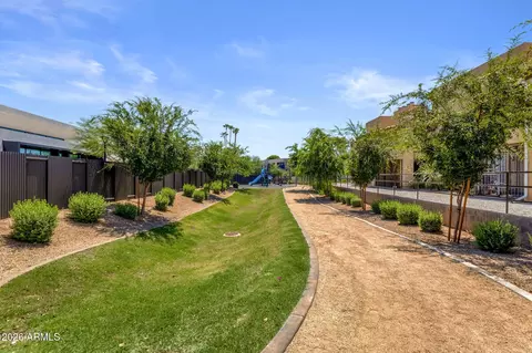 Exterior - 8344 N 21st Dr #I204, Phoenix, AZ 85021 photo 7 of 7