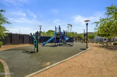 View/Area - 8344 N 21st Dr #I204, Phoenix, AZ 85021 photo 1 of 1