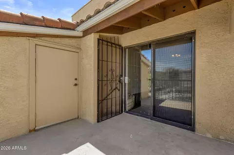 Exterior - 8344 N 21st Dr #I204, Phoenix, AZ 85021 photo 3 of 7