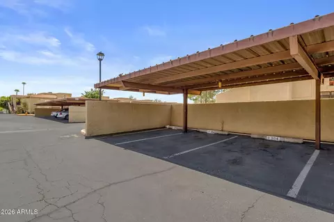 Exterior - 8344 N 21st Dr #I204, Phoenix, AZ 85021 photo 4 of 7