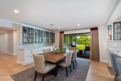 Dining - 2409 E Solano Dr, Phoenix, AZ 85016 photo 2 of 2