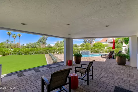 Exterior - 2409 E Solano Dr, Phoenix, AZ 85016 photo 3 of 6