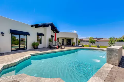 Exterior - 2409 E Solano Dr, Phoenix, AZ 85016 photo 5 of 6