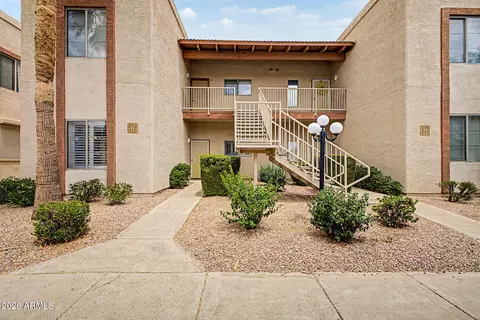 205 N 74th St #112, Mesa, AZ 85207