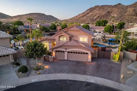 5452 W Mohawk Ln, Glendale, AZ 85308