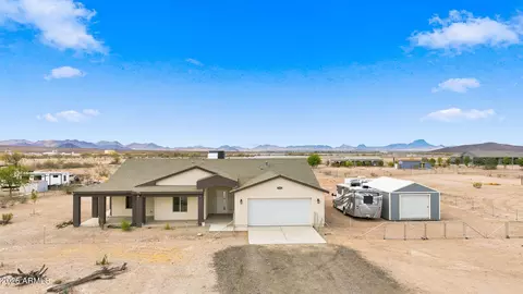 33201 W Siesta Way, Tonopah, AZ 85354