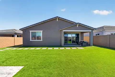 Exterior - 19580 W Edgemont Ave, Buckeye, AZ 85396 photo 4 of 7