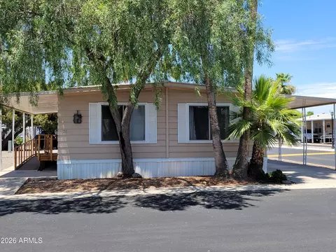8401 N 67th Ave #156, Glendale, AZ 85302