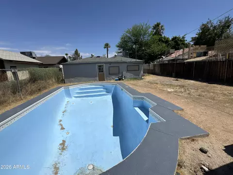 Exterior - 2041 E Harvard St, Phoenix, AZ 85006 photo 3 of 3