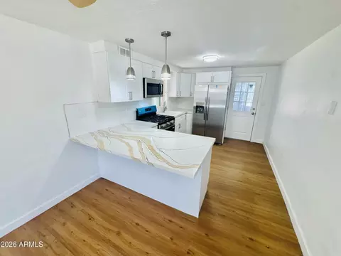 Kitchen - 2041 E Harvard St, Phoenix, AZ 85006 photo 1 of 4