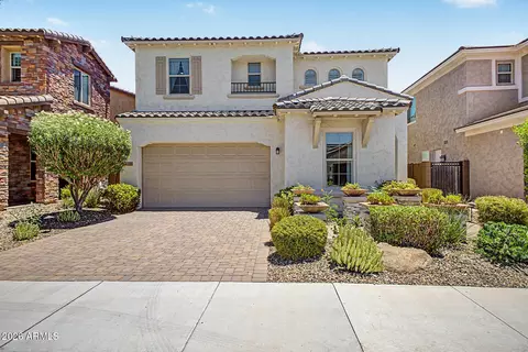 Exterior - 3251 E Bryce Ln, Phoenix, AZ 85050 photo 2 of 8