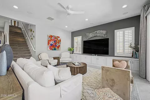Living - 3251 E Bryce Ln, Phoenix, AZ 85050 photo 2 of 5