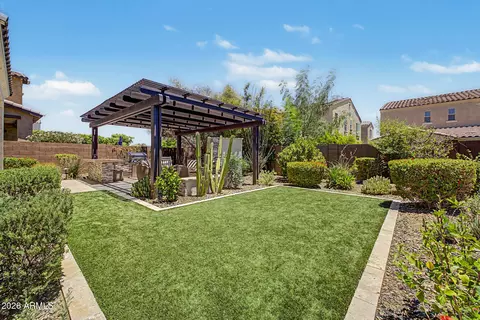 Exterior - 3251 E Bryce Ln, Phoenix, AZ 85050 photo 7 of 8