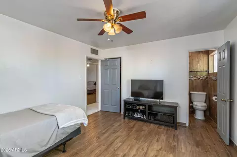 Bedroom - 5618 N 35th Dr, Phoenix, AZ 85019 photo 4 of 4