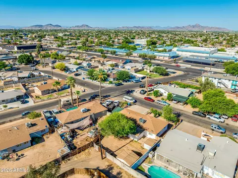 View/Area - 5618 N 35th Dr, Phoenix, AZ 85019 photo 9 of 12