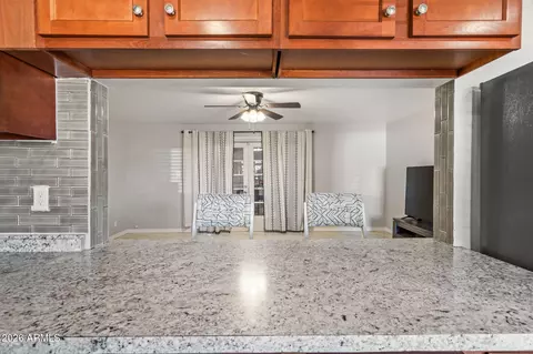 Kitchen - 5618 N 35th Dr, Phoenix, AZ 85019 photo 4 of 6