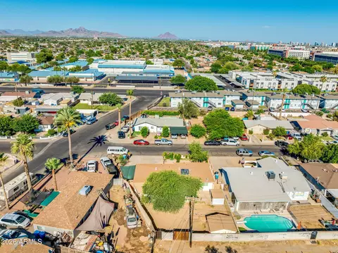 View/Area - 5618 N 35th Dr, Phoenix, AZ 85019 photo 8 of 12