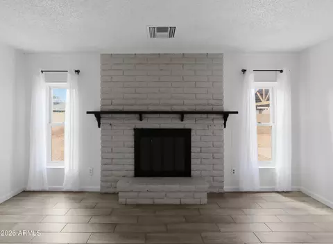 Living - 3749 W Dailey St, Phoenix, AZ 85053 photo 6 of 8