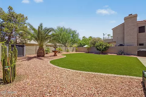Exterior - 3818 E Tanglewood Dr, Phoenix, AZ 85048 photo 8 of 9