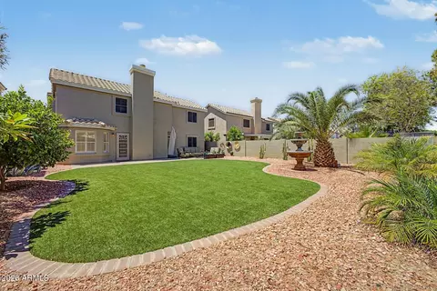 Exterior - 3818 E Tanglewood Dr, Phoenix, AZ 85048 photo 4 of 9
