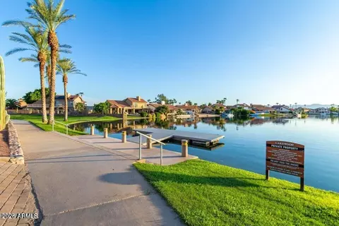 View/Area - 3818 E Tanglewood Dr, Phoenix, AZ 85048 photo 3 of 8