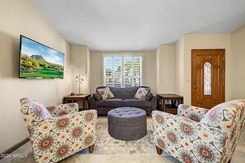 Living - 4333 E Aliso Cyn, Phoenix, AZ 85044 photo 1 of 4