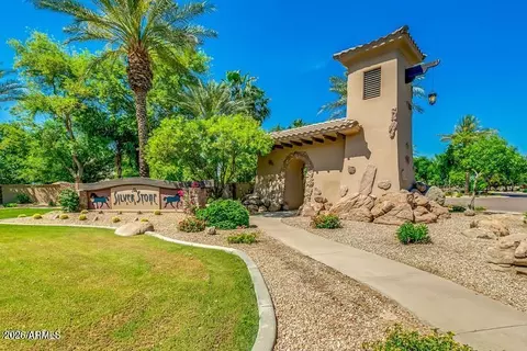 1551 E Sagebrush Ct, Gilbert, AZ 85296 photo 1