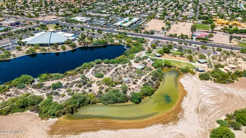 View/Area - 2460 E Vaughn Ave, Gilbert, AZ 85234 photo 9 of 13