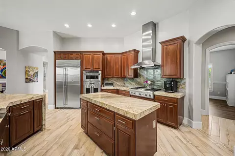 Kitchen - 2460 E Vaughn Ave, Gilbert, AZ 85234 photo 2 of 6
