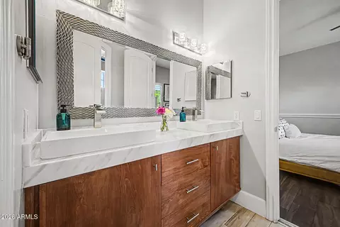 Bath - 2460 E Vaughn Ave, Gilbert, AZ 85234 photo 8 of 8